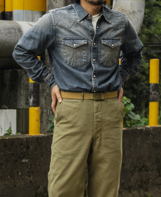 Blue slub denim western shirt, button-front, chest pockets, long sleeves