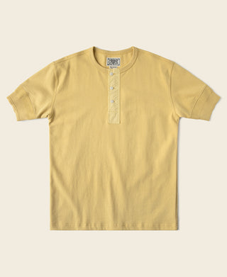 Vintage Short Sleeve Henley T-Shirt in Yellow